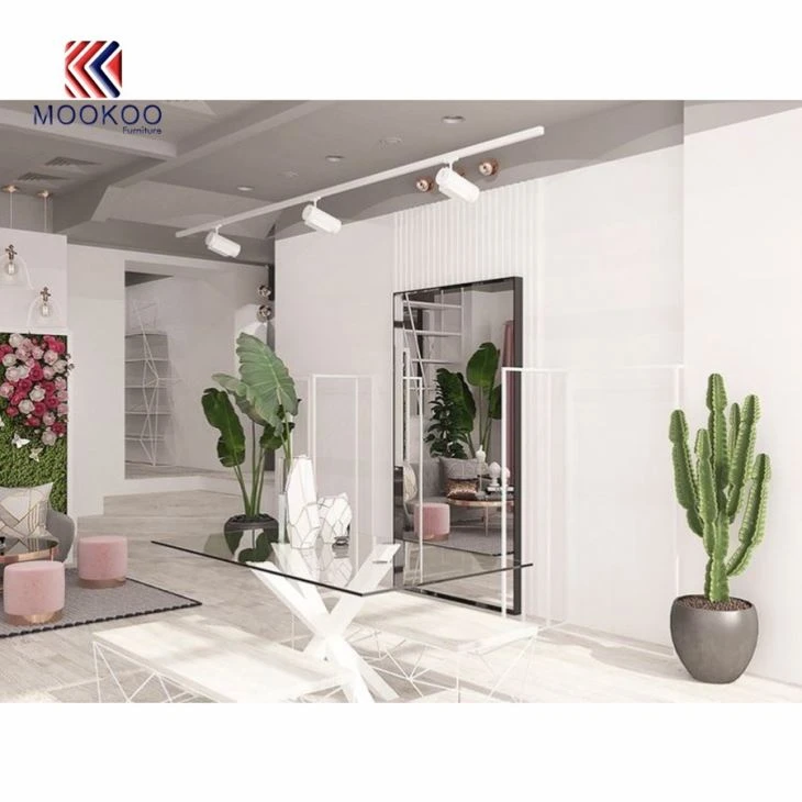 Decorative Clothes Shop Design